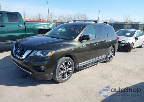 2017 Nissan Pathfinder Platinum из США, поврежденный, VIN 5N1DR2MM2HC624002